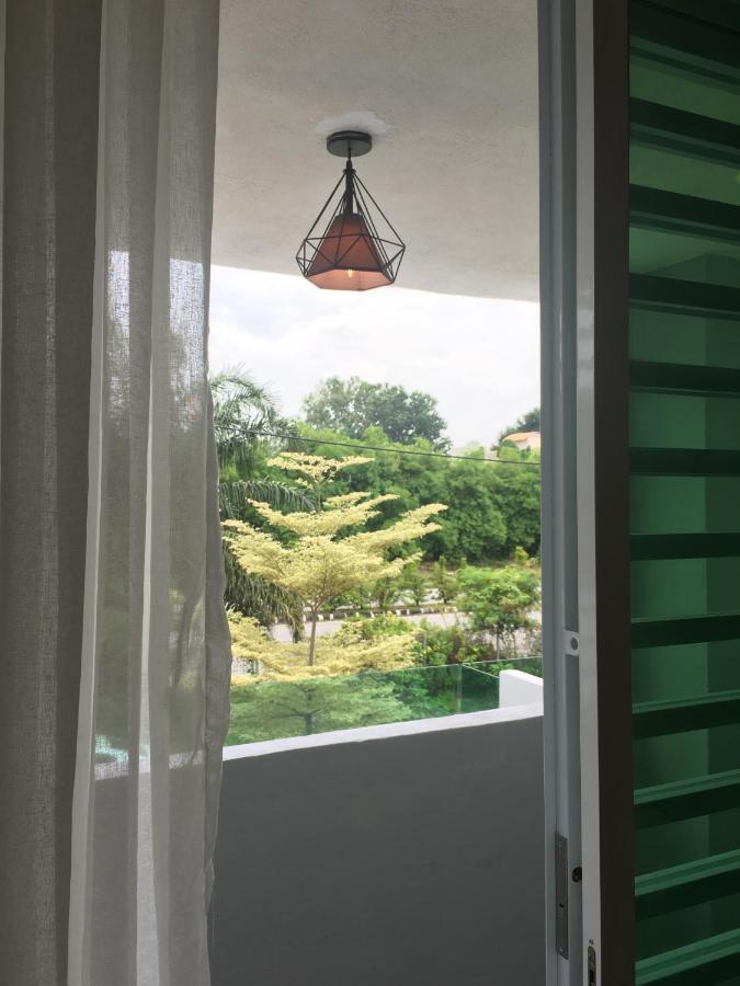 Paradise 4br @ Station 18 Rumah percutian